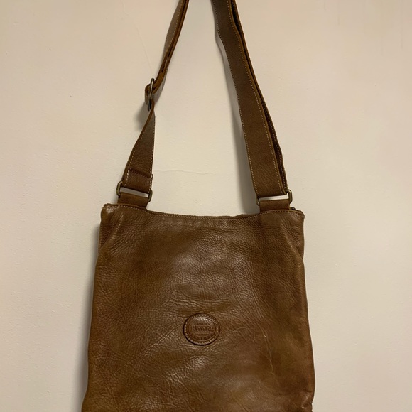 Roots villager tribe bag with original dust bag - Picture 2 of 4